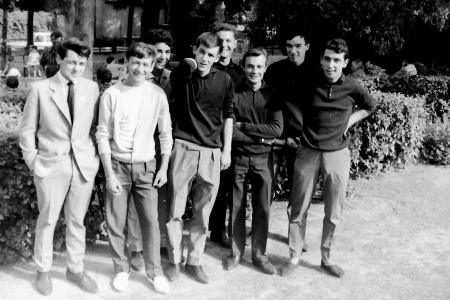 1966: fète d'été, les jeunes